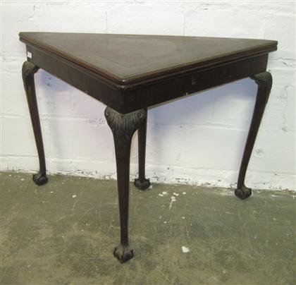 Appraisal: Federal style mahogany games table The hinged triangular top above