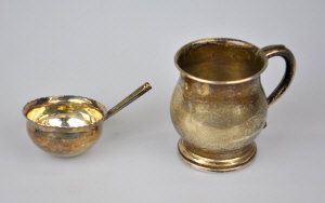 Appraisal: An unmarked punch ladle set with a George I gold