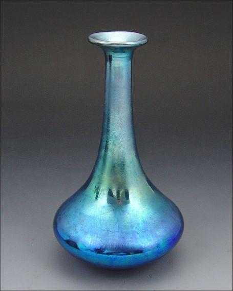 Appraisal: STEUBEN BLUE AURENE VASE Distinct blue color Signed Aurene along