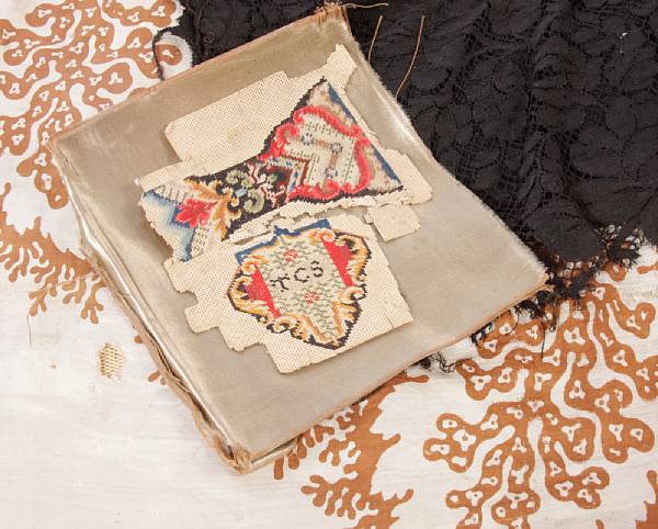 Appraisal: A collection of antique lace and embroidery articles including a