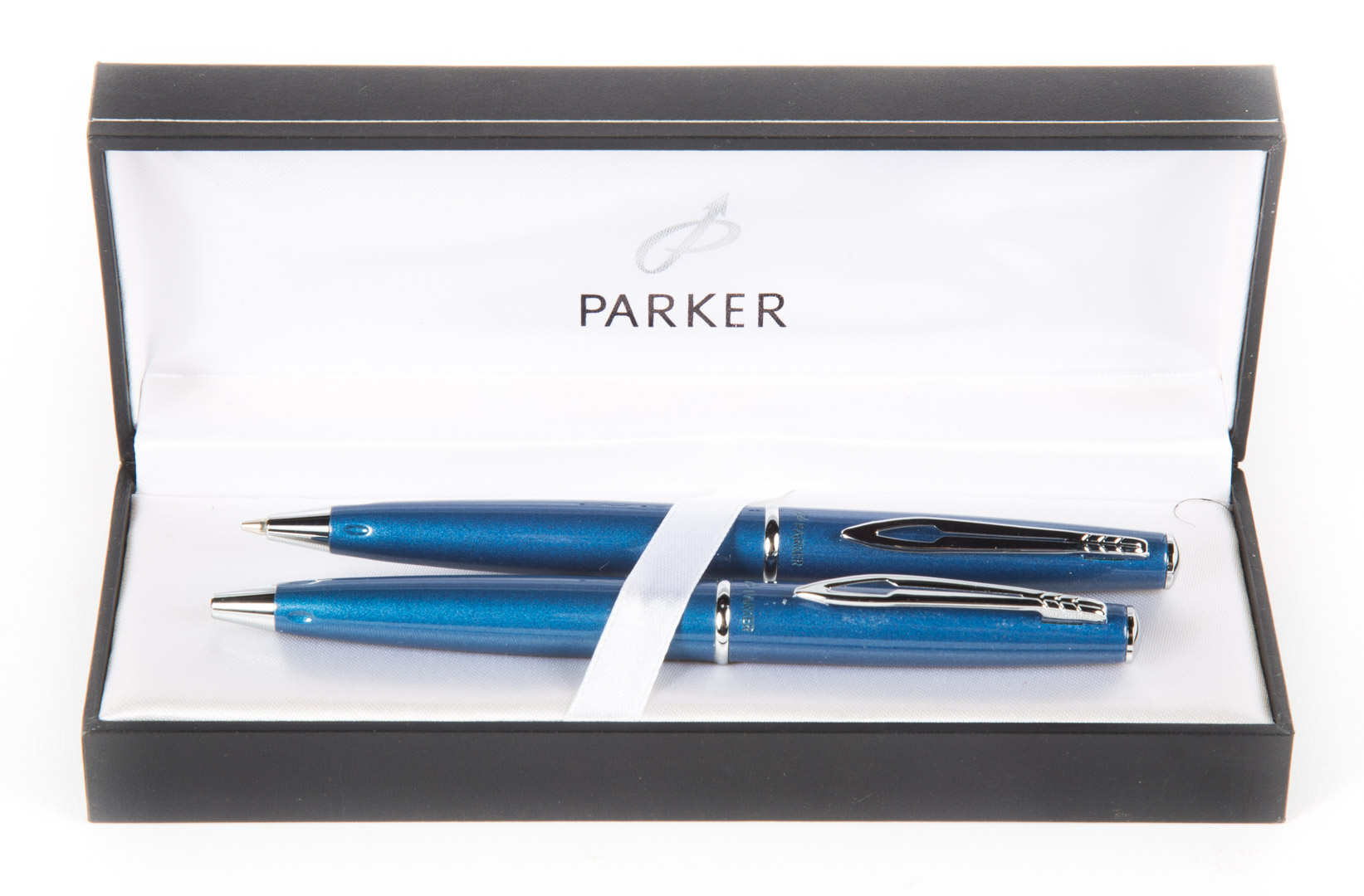 Appraisal: Parker pen and pencil set enameled blue metal set in