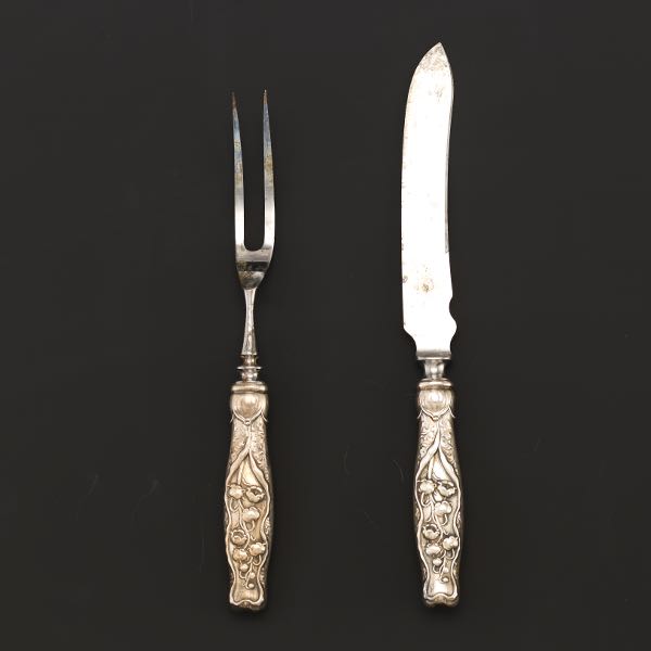 Appraisal: WHITING MANUFACTURING STERLING CARVING SET Sterling handles with stainless blades