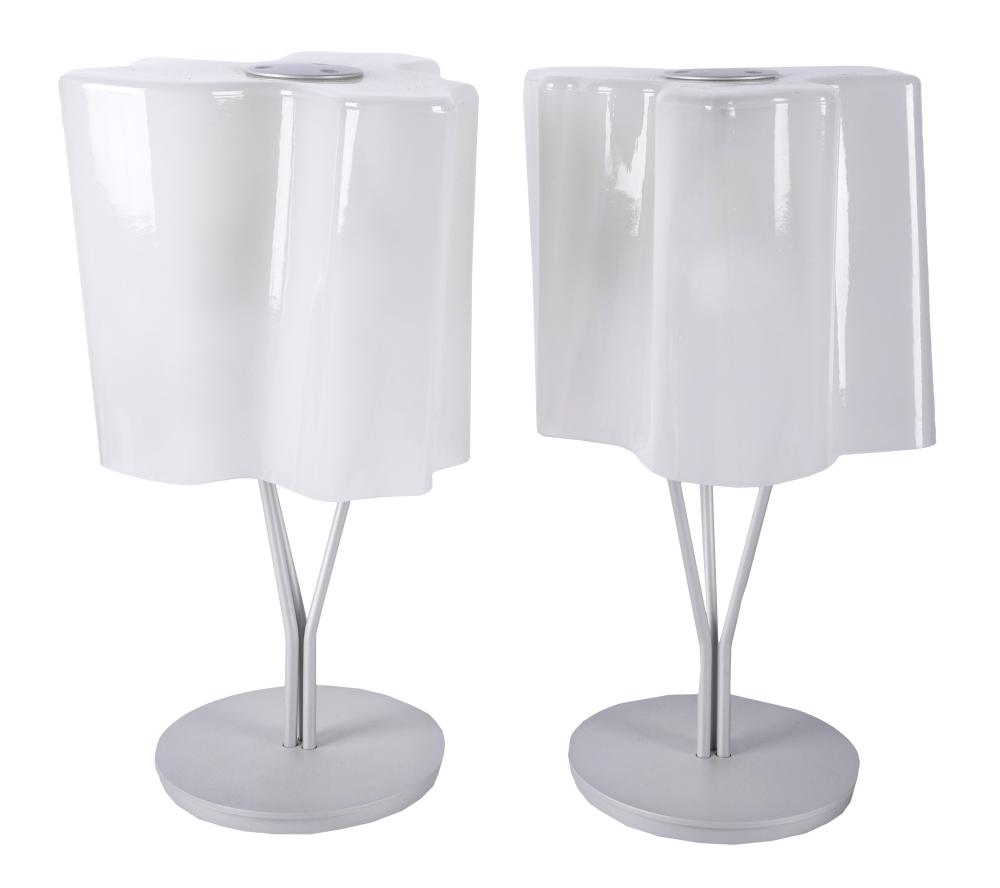 Appraisal: PAIR OF ARTEMIDE LOGICO TABLE LAMPSdesigned by Gerhard Reichert and