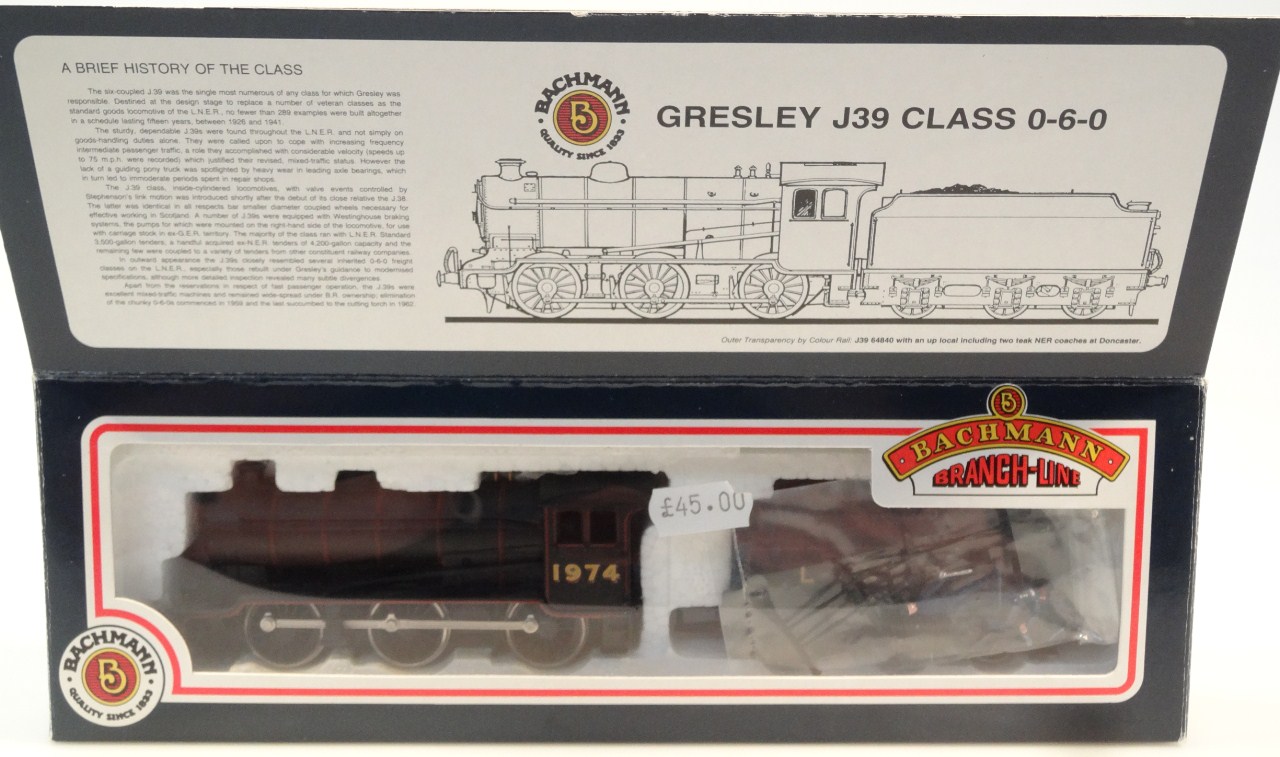 Appraisal: A Bachmann OO-gauge locomotive and tender Gresley J class -