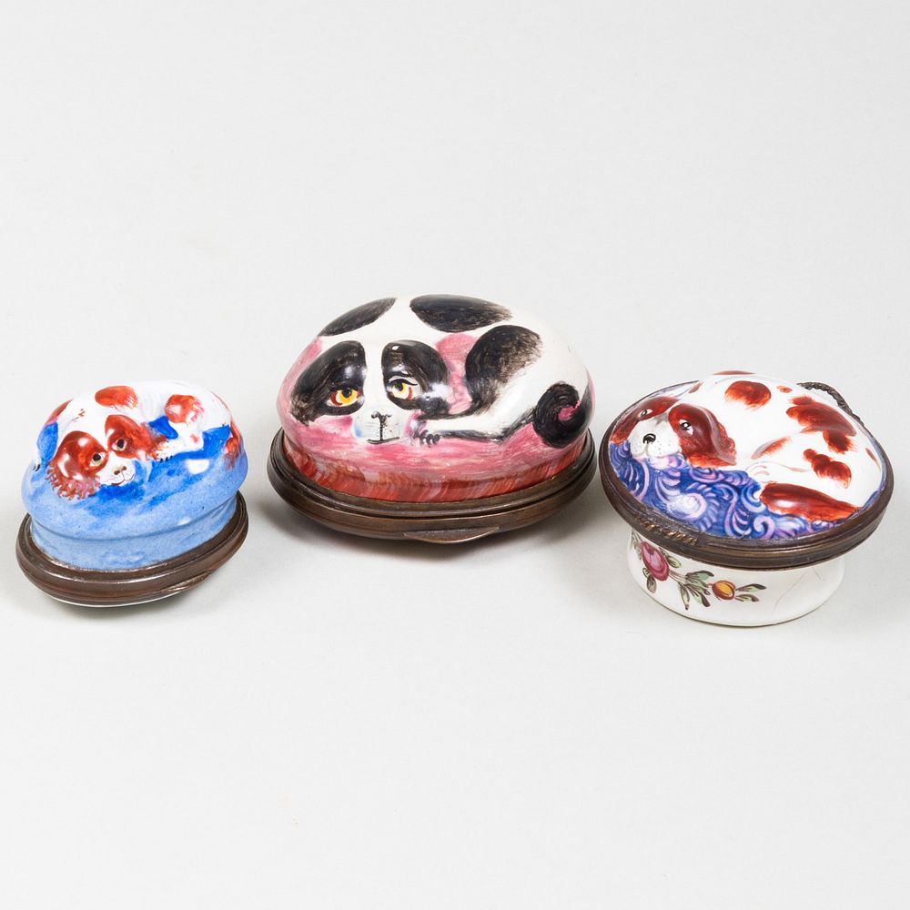 Appraisal: Group of Three Staffordshire Enamel King Charles Spaniel Snuff Boxes