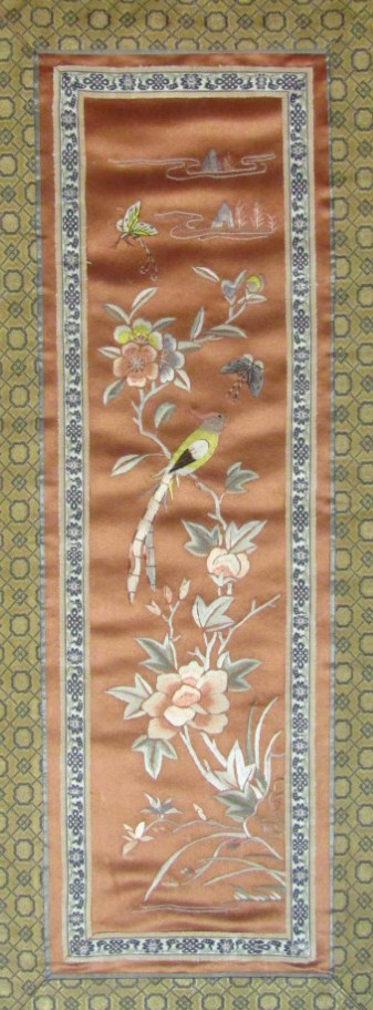 Appraisal: A late Qing period Chinese silk embroidery panel centred with