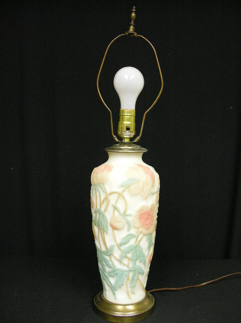 Appraisal: CONSOLIDATED GLASS LAMP glass measures h floral design