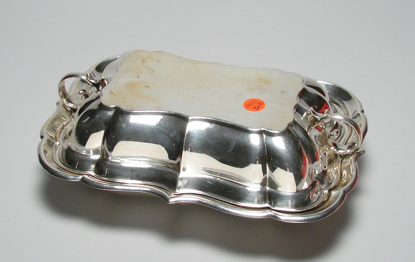 Appraisal: REED BARTON STERLING SILVER COVERED VEGETABLE DISH In the Windsor