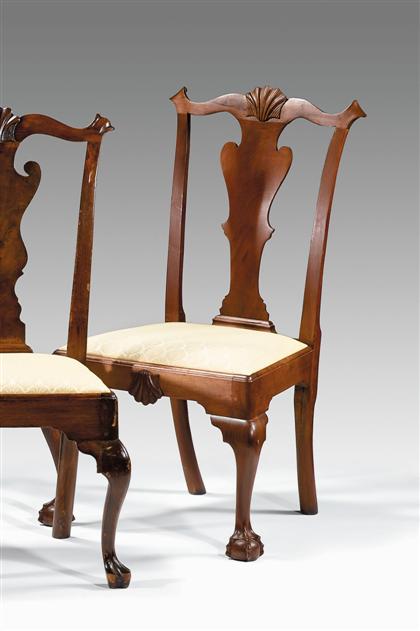 Appraisal: Chippendale walnut side chair Philadelphia - The serpentine crest centering