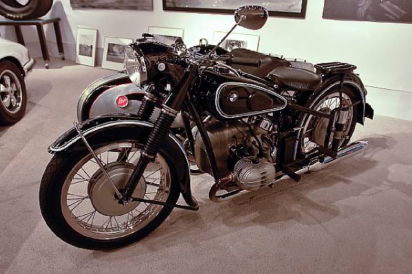 Appraisal: BMW cc R Motorcycle CombinationFrame no An important step forward