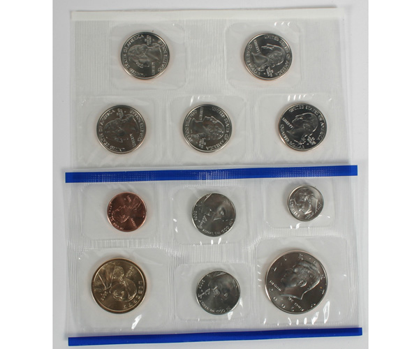 Appraisal: Five Uncirculated U S Mint Coin Sets P D