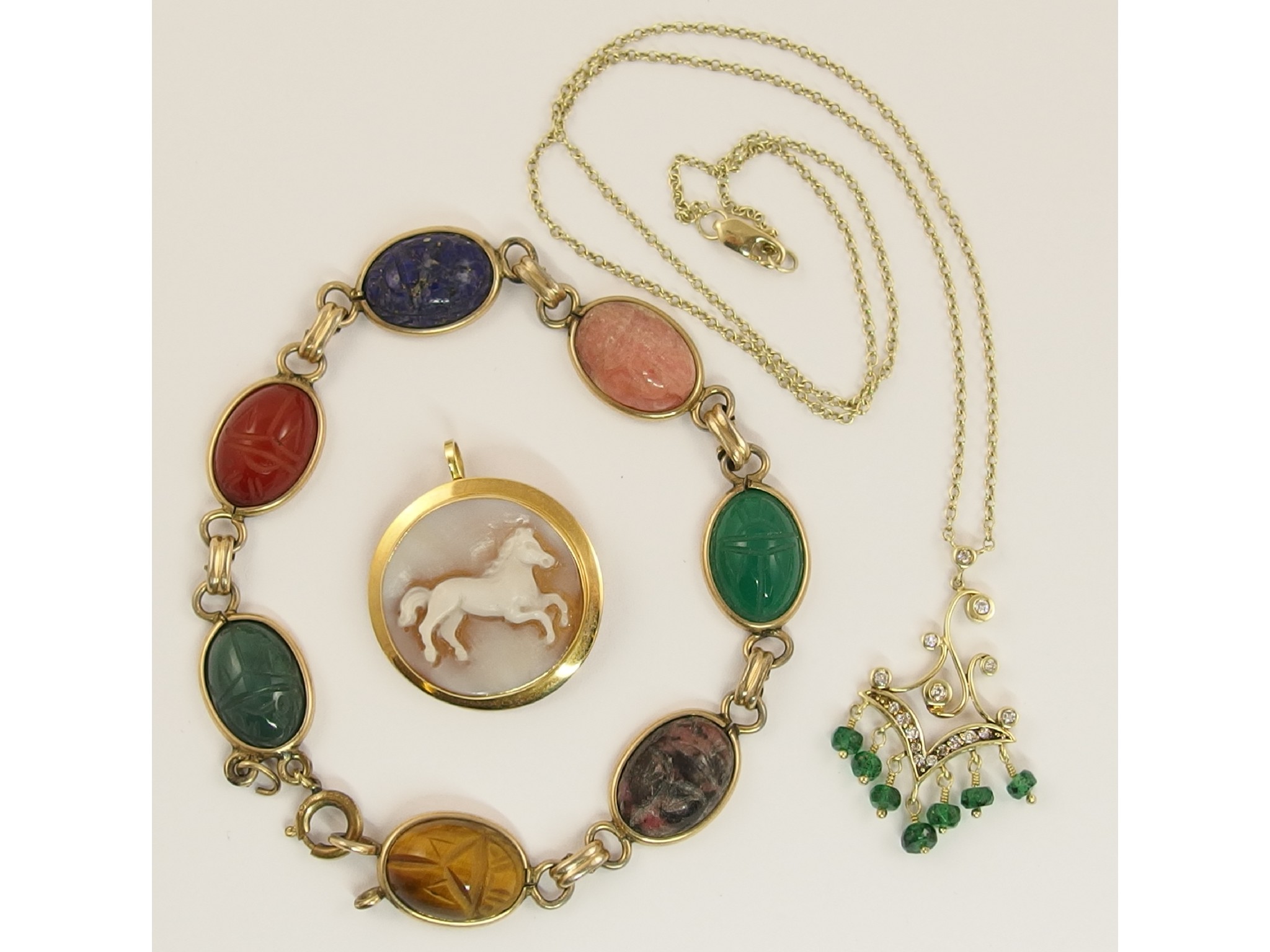 Appraisal: An interesting collectioncomprising of an ct pendant mounted shell cameo