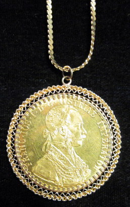 Appraisal: karat yellow gold coin medallion pendanthungarian