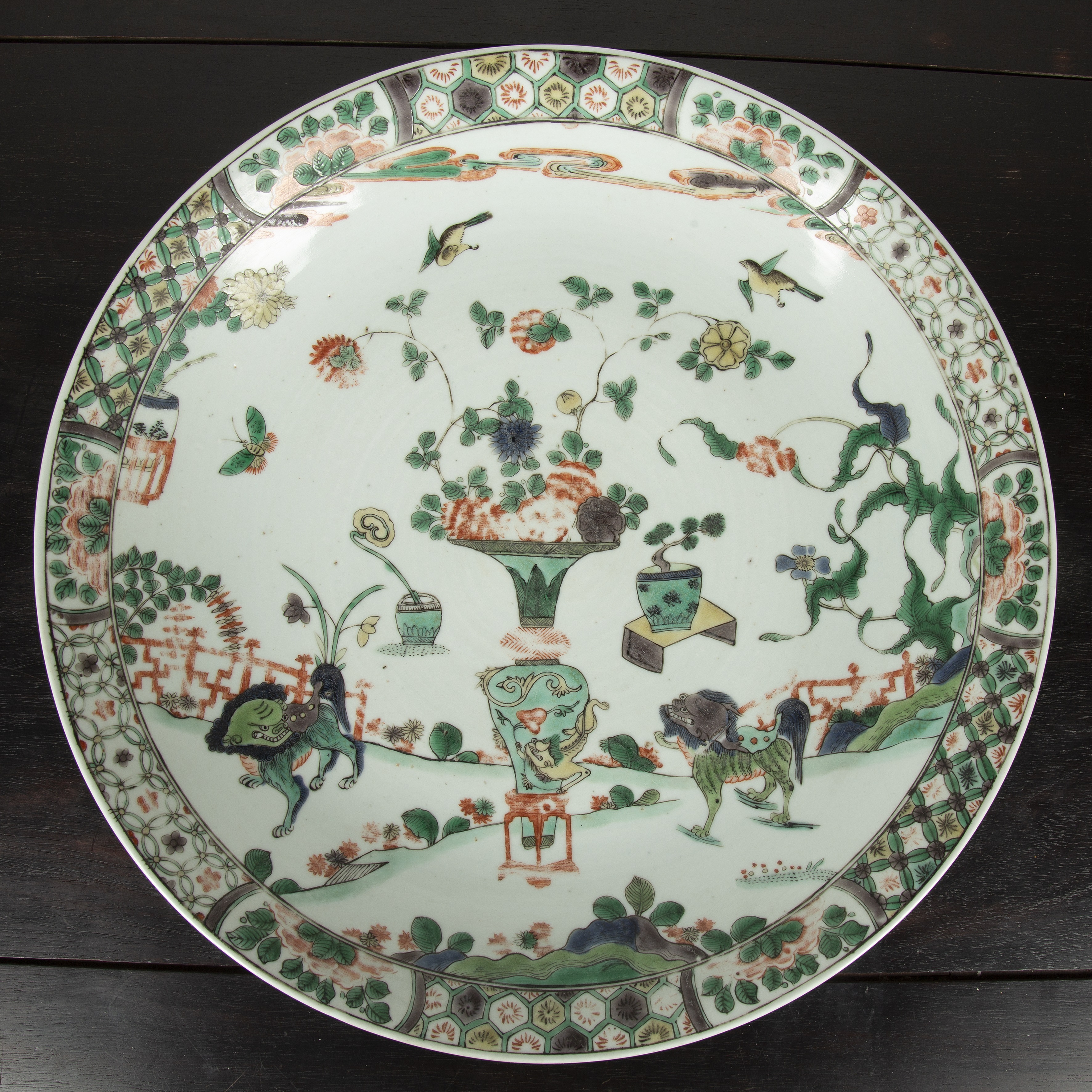 Appraisal: Famille verte chargerChinese th early th Century painted in enamels