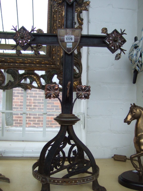 Appraisal: A cast iron altar cross of Gothic form decorated with