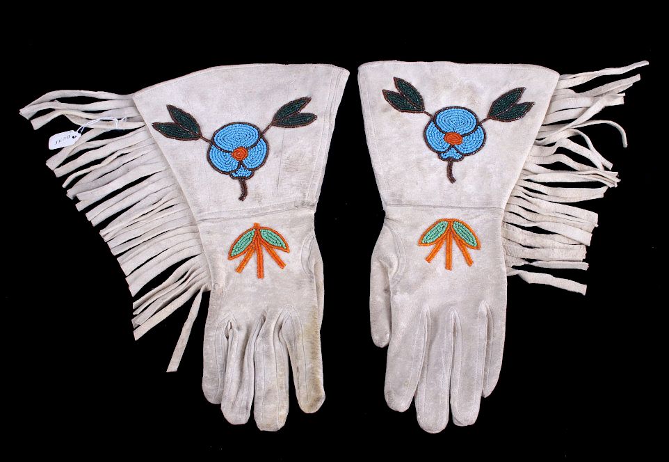 Appraisal: Montana Crow Floral Beaded Gauntlet Gloves 's Offered for sale