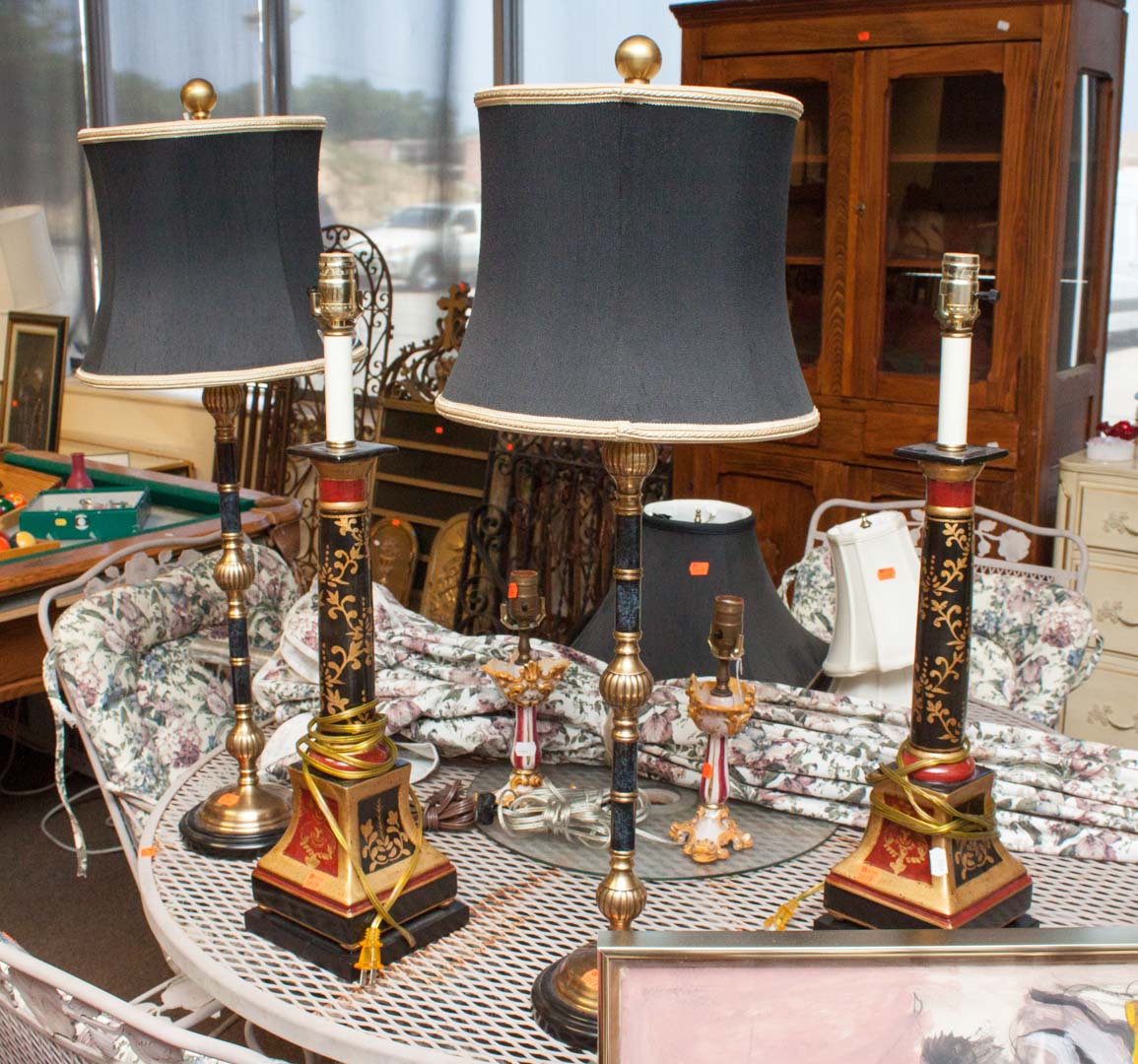 Appraisal: Three pair of table lamps with shades