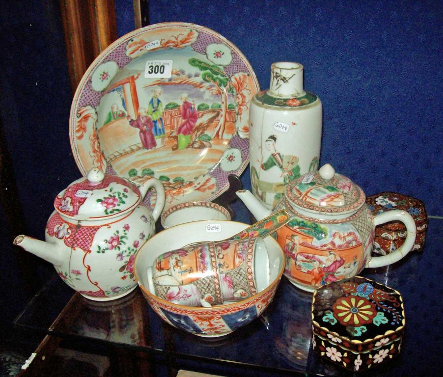 Appraisal: A collection of Chinese famille rose ceramics and other similar