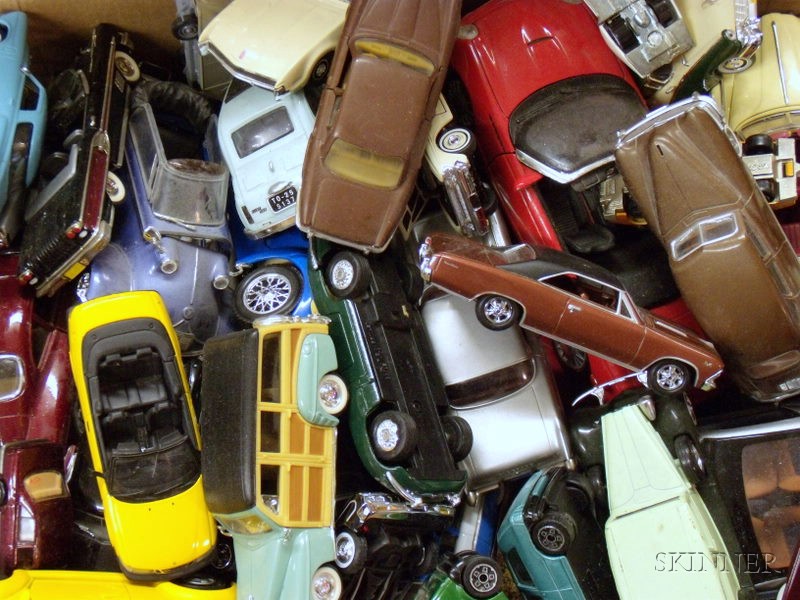 Appraisal: Large Lot of Modern Diecast Toy Cars and a box