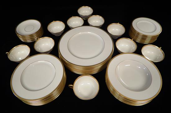 Appraisal: th C Lenox Windsor M- partial dinner service sixty two