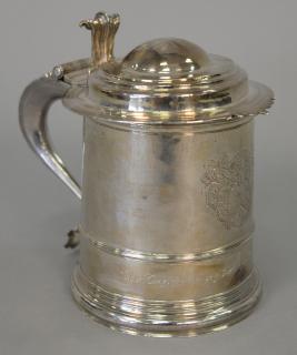 Appraisal: Important silver tankard having rounded top with scroll thumb support