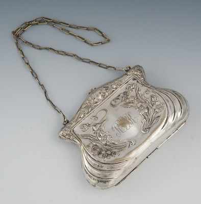 Appraisal: An Art Nouveau Silvered Coin Purse The silver plated purse