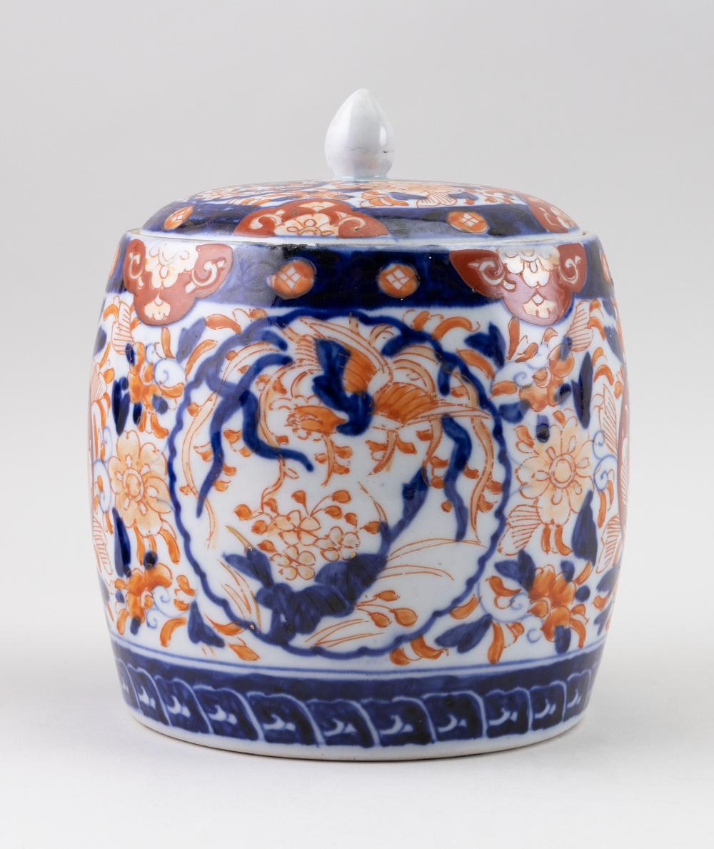 Appraisal: JAPANESE IMARI PORCELAIN COVERED MIZUSASHI TH CENTURY HEIGHT JAPANESE IMARI