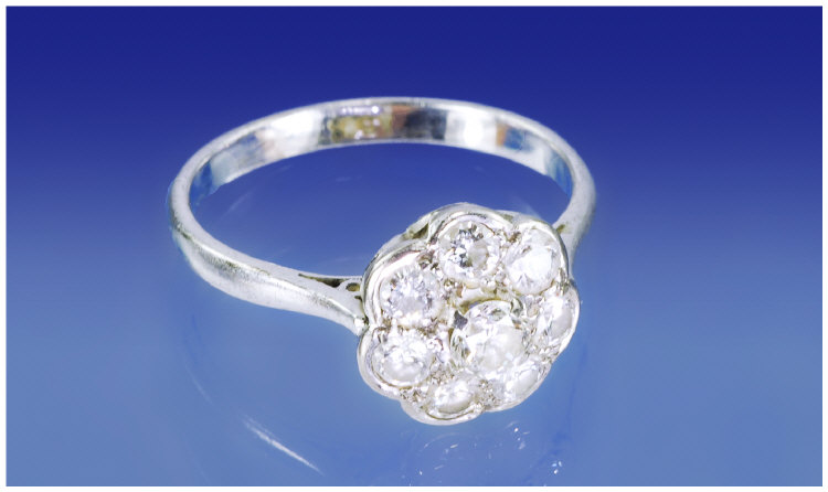 Appraisal: ct Gold Diamond Cluster Ring Eight Round Brilliant Cut Diamonds