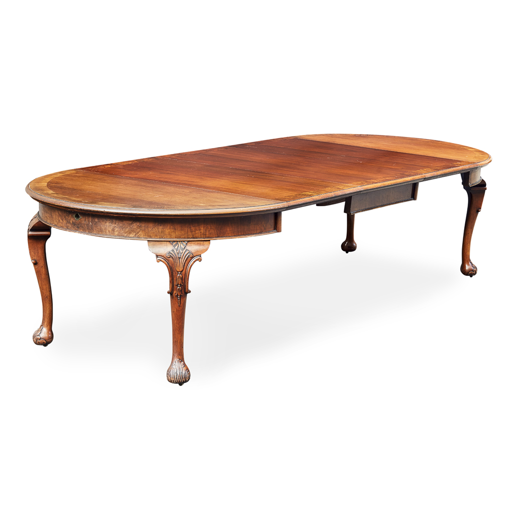 Appraisal: GEORGE I STYLE MAHOGANY AND WALNUT EXTENDING DINING TABLE EARLY