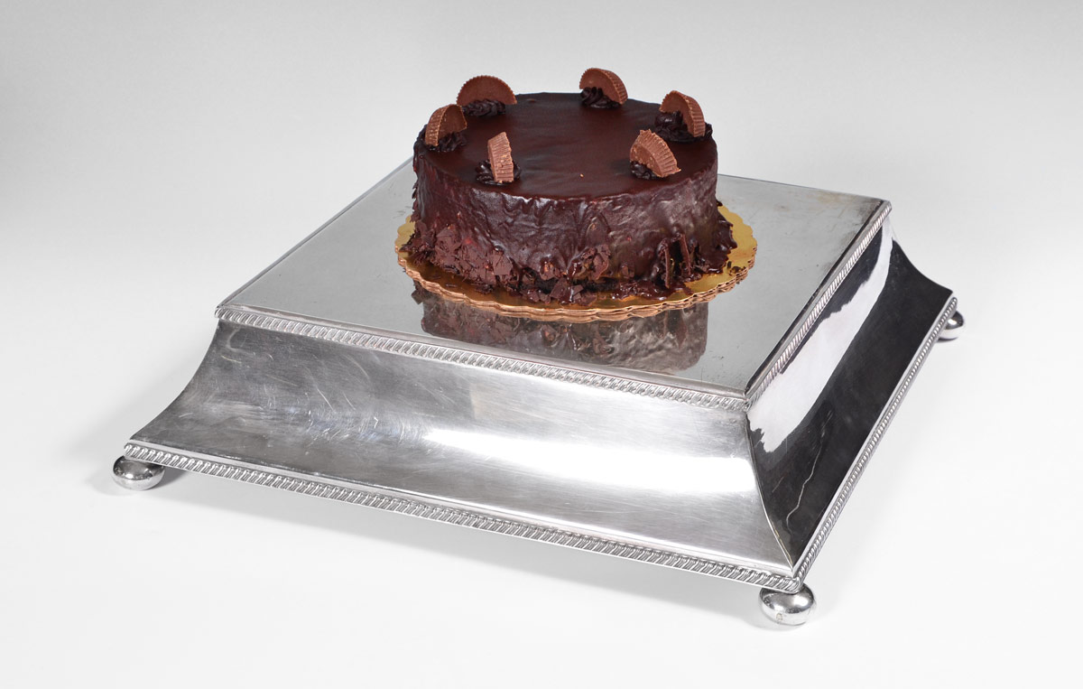 Appraisal: T ERRINGTON SONS SILVERPLATE CAKE PLINTH A large cake plinth