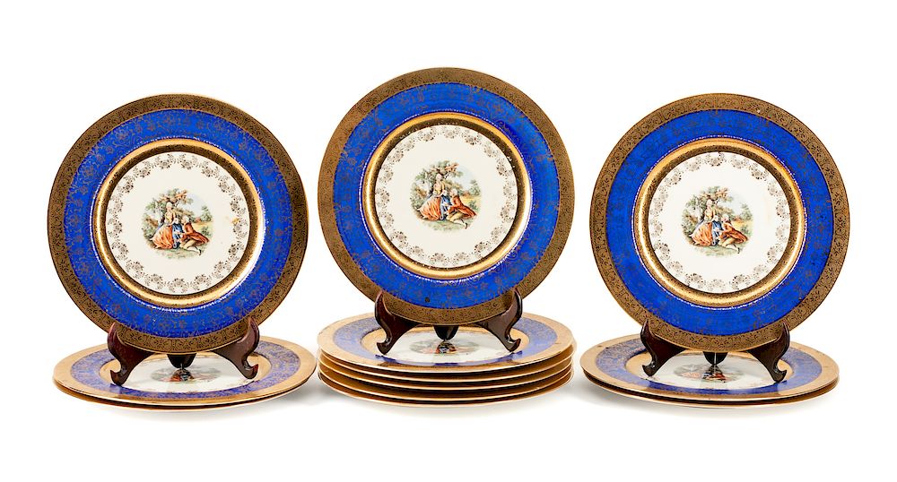 Appraisal: A Set of Twelve Napoleonic Porcelain Plates A Set of