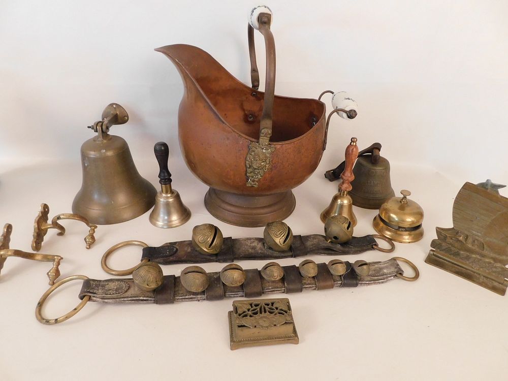 Appraisal: LARGE BRASS LOT WITH SLEIGH BELLS Lot of mostly brass