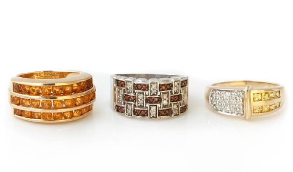 Appraisal: A collection of three diamond gem-set and gold rings g