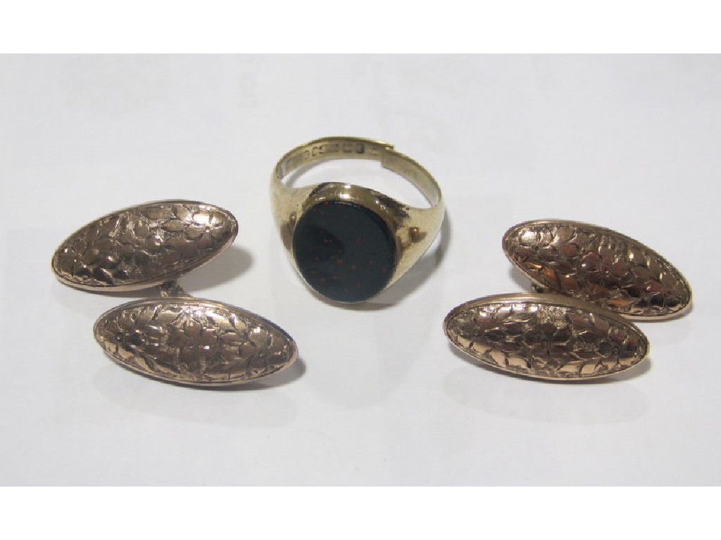 Appraisal: Lot comprising a pair of Victorian ct gold floral engraved