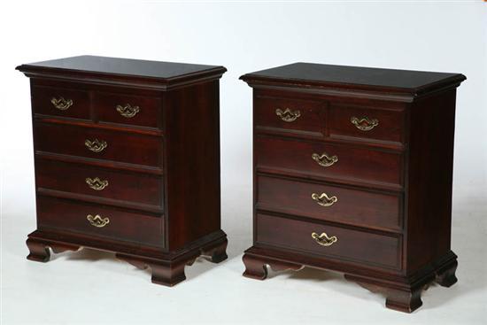 Appraisal: PAIR OF THOMASVILLE NIGHTSTANDS American th century mahogany and mahogany