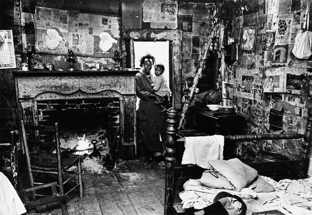 Appraisal: BRUCE DAVIDSON - Mrs Blackman in a cabin holding baby