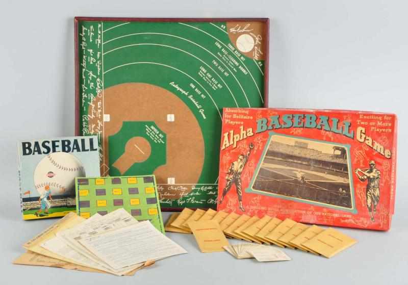 Appraisal: Lot of Vintage Baseball Games Description Includes Raff Game copyright