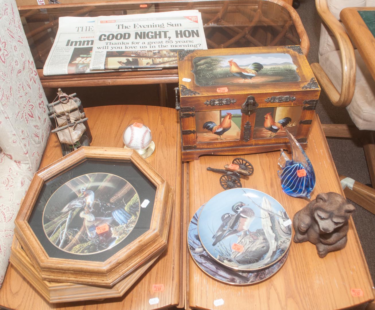 Appraisal: Assortment of decorative items including duck plates Orioles ephemera glass