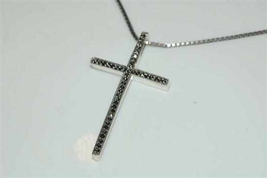 Appraisal: A MARCASITE SET CROSS TO A BOX LINK CHAIN IN