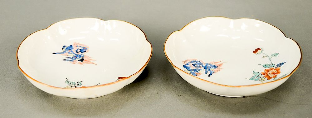 Appraisal: Pair of Kakiemon saucers Japan Meiji Period th th century