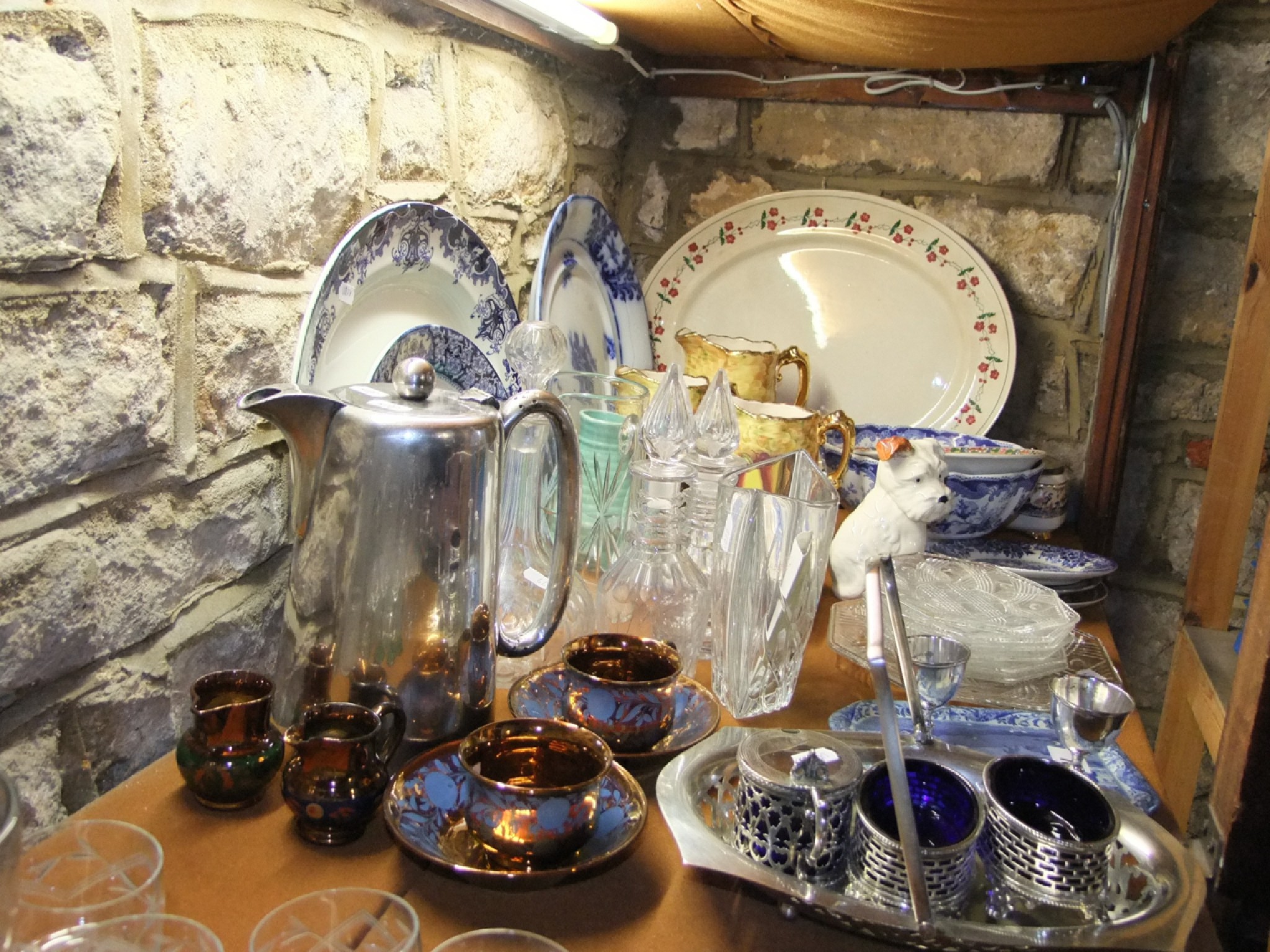 Appraisal: A mixed selection of glasswares to include a Galway crystal