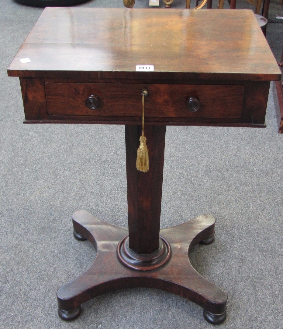 Appraisal: A William IV rosewood work table the single frieze drawer