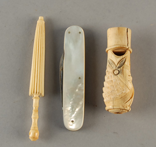 Appraisal: A Mixed Lot of Small Items an English pocket knife