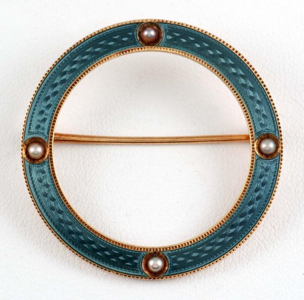 Appraisal: K yellow gold enamel and seed pearl circle pin Marked