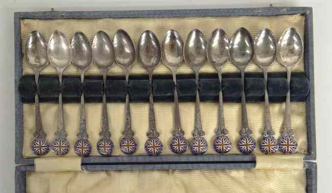 Appraisal: Cased set of English sterling and enamel spoons ''Bath Road