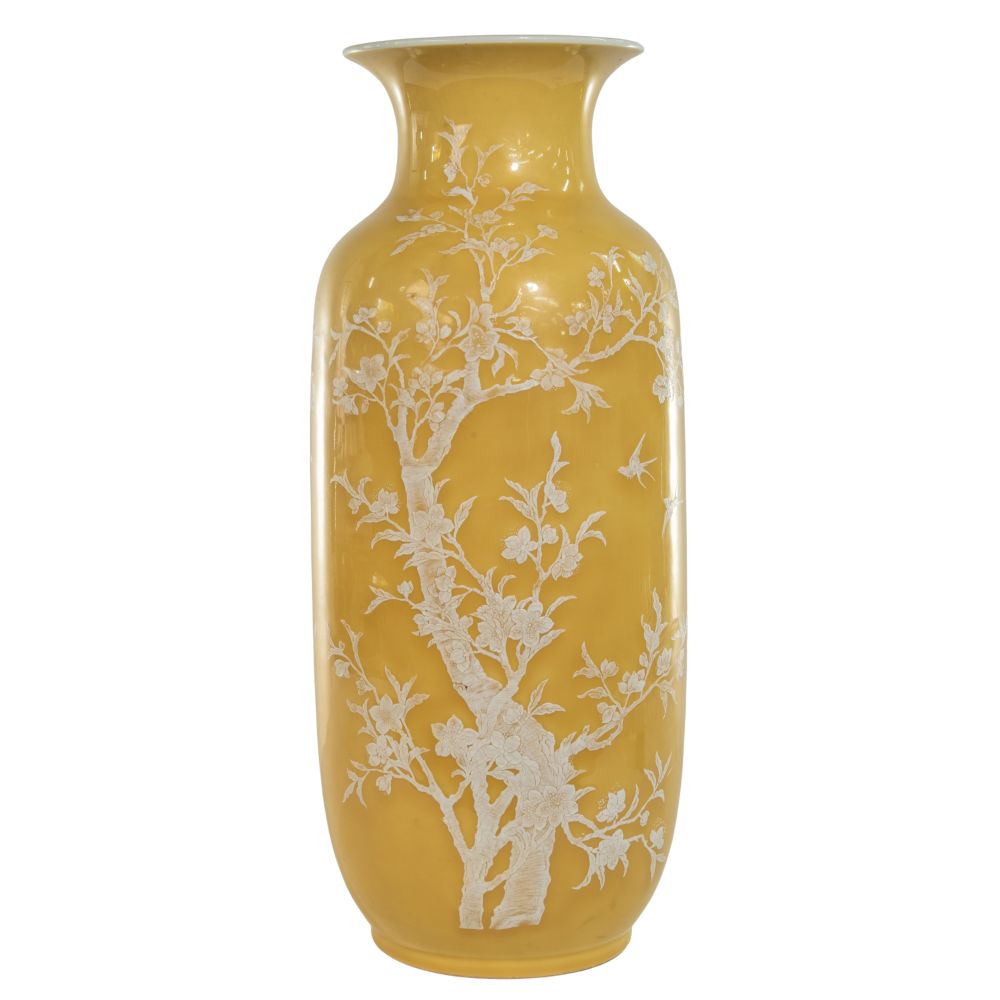 Appraisal: CHINESE EXPORT YELLOW GROUND PORCELAIN VASEUnmarked having applied white slip