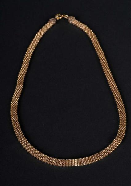 Appraisal: Victorian K Gold Necklace Description pennyweights Condition Excellent Size L