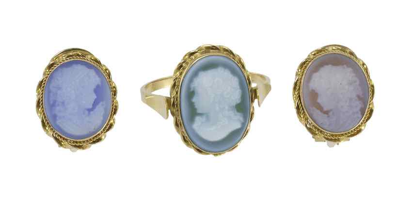 Appraisal: K GOLD AND CAMEO RING AND EARRING SET K yellow