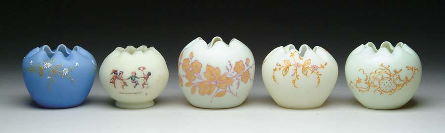 Appraisal: FIVE ROSE BOWLS Lot consists of five uncased satin glass